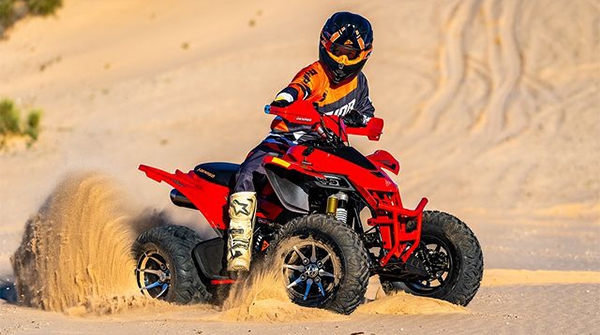 DENAGO POWERSPORTS: 沉塑动力活动，开启全新视角